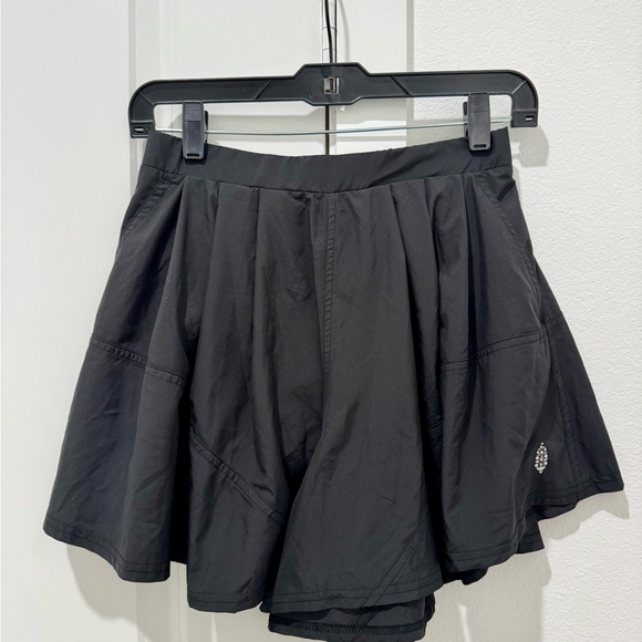 FP Movement Center Court Shorts in Black - Picture 4 of 6